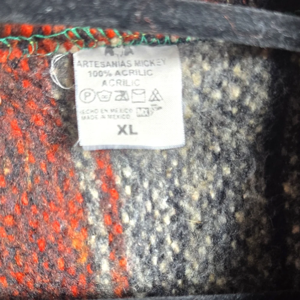 Mexican Baja Hoodie Pullover Sweater Size:XL Color:Red/Gray/Black - Picture 5 of 7